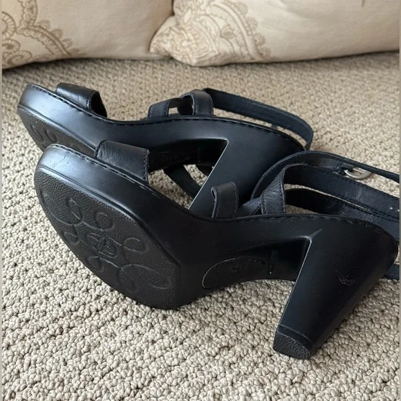 Born Women’s Black Double Strap Sandals with Chunky Heel Size 8 - Picture 5 of 9